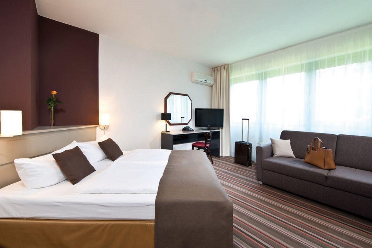 Leonardo Inn Hotel Hamburg Airport Kültér fotó
