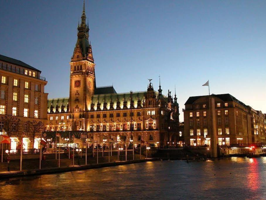 Leonardo Inn Hotel Hamburg Airport Kültér fotó